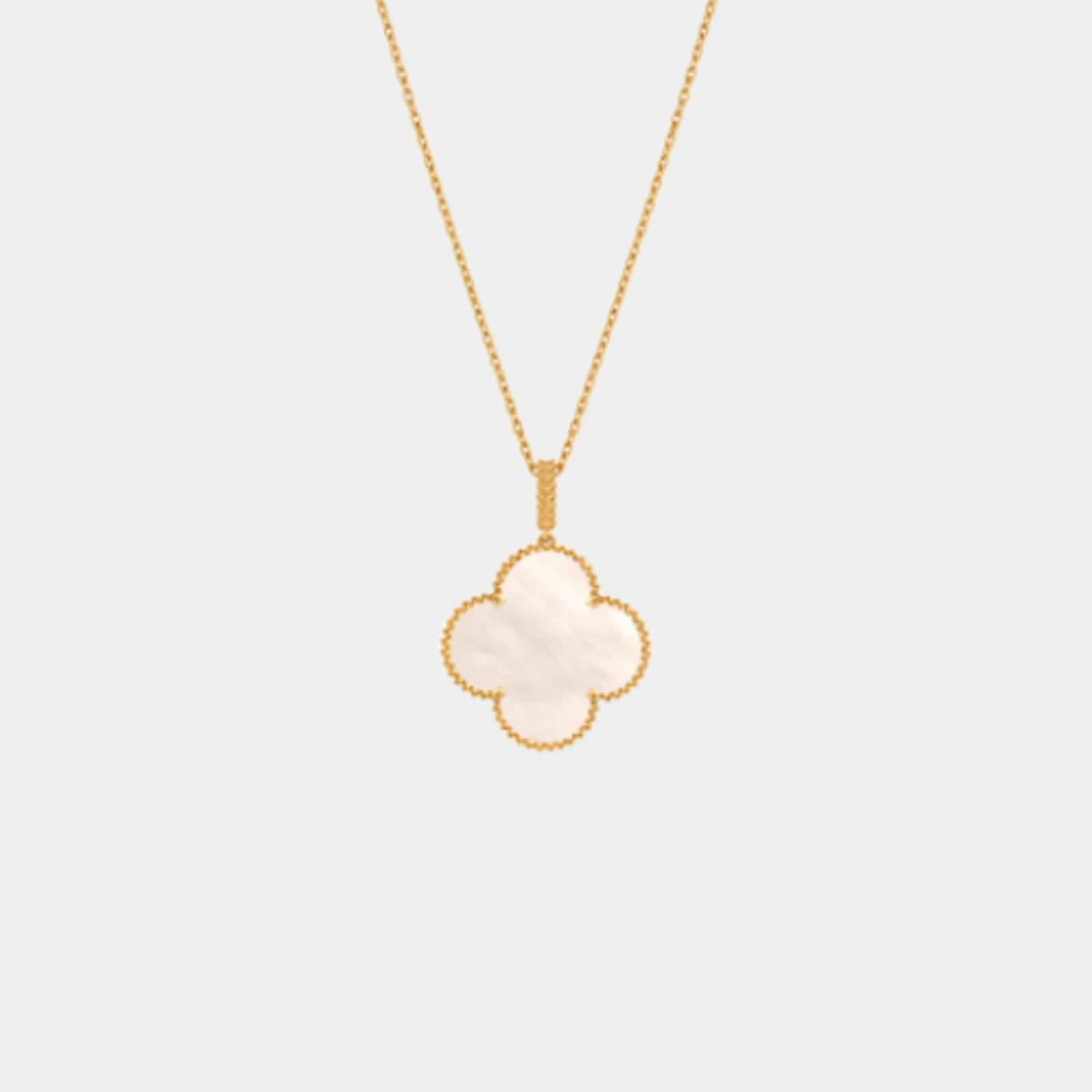 Van Cleef & Arpels Magic Alhambra